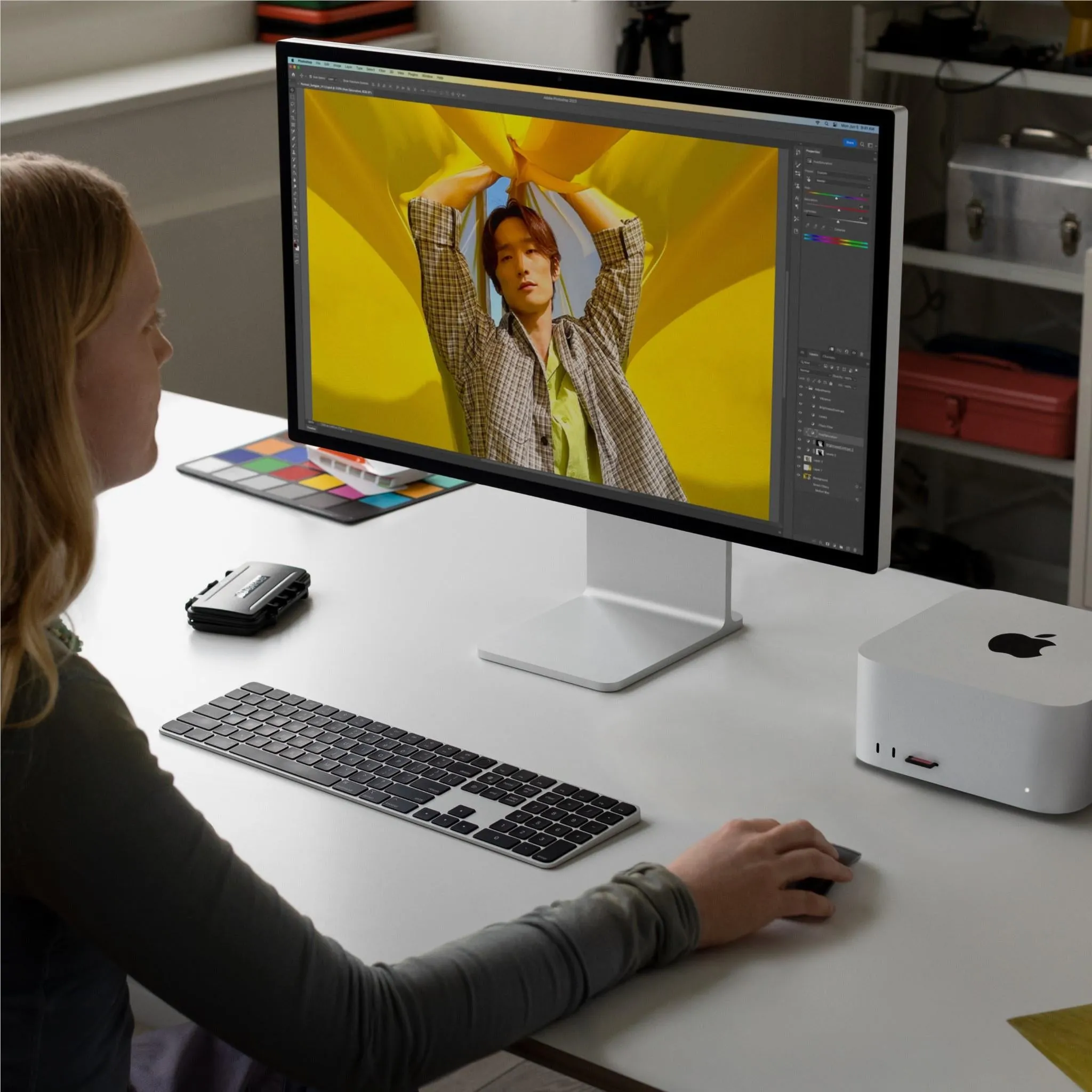 Apple Mac Studio with M2 Ultra chip, 24-core CPU, 1TB SSD [2023]