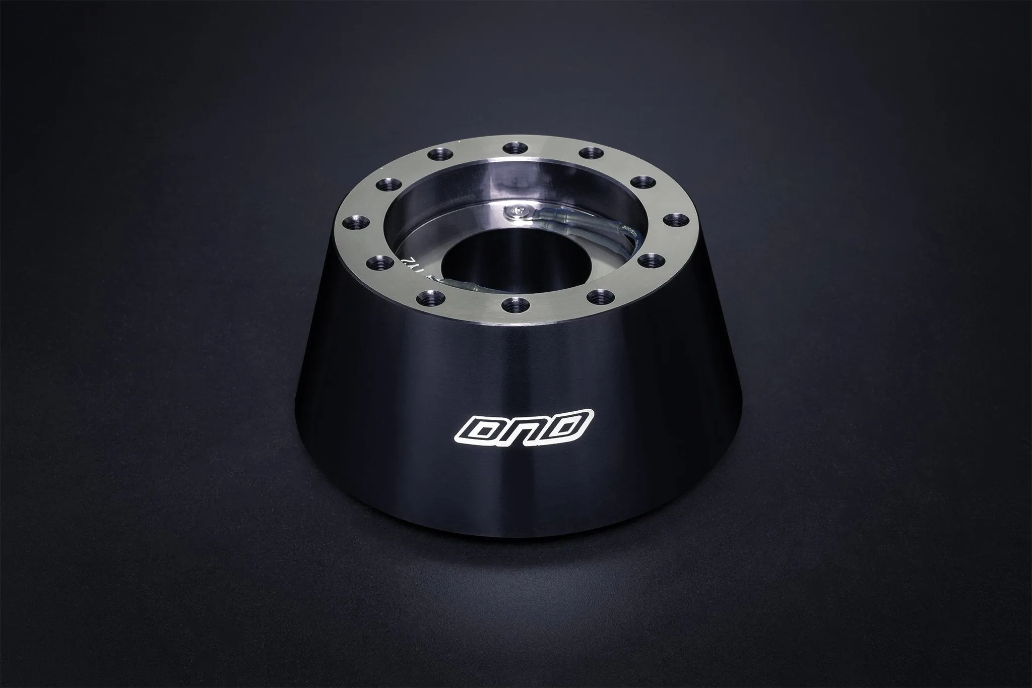 DND Low Profile Hub Kit Toyota Matrix (2003–2013) - Various Color
