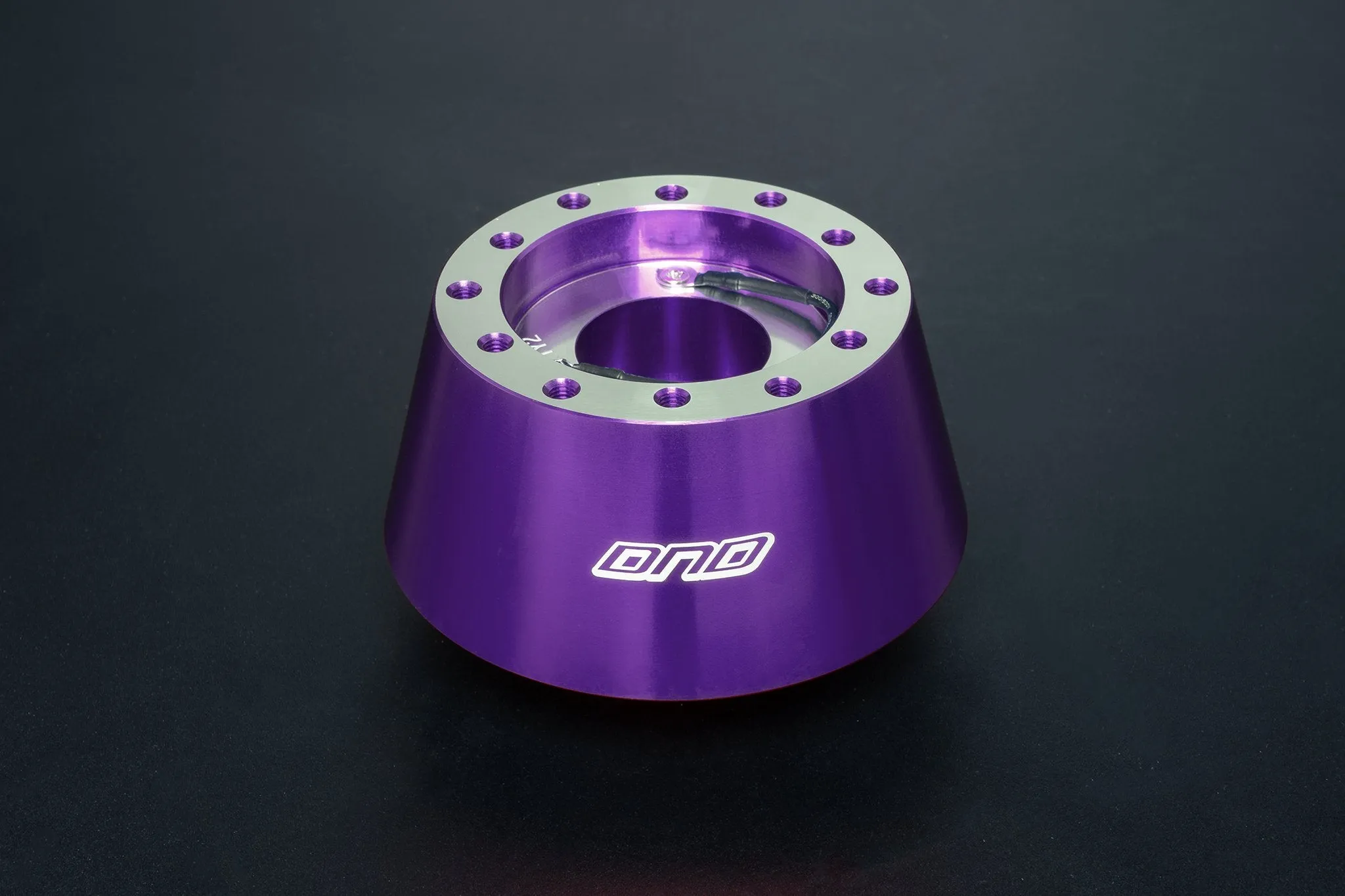 DND Low Profile Hub Kit Toyota Matrix (2003–2013) - Various Color