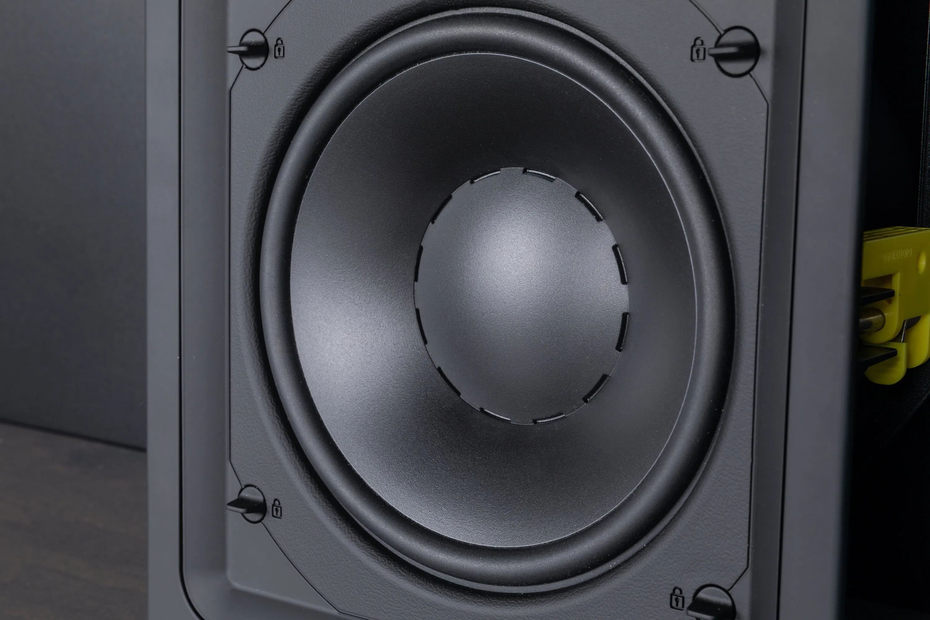 Dynaudio Studio Series 2 Way In-Wall Speaker