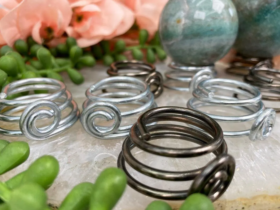 Metal Spring Sphere Stand