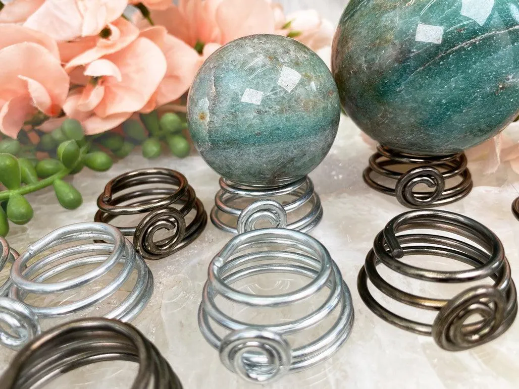 Metal Spring Sphere Stand