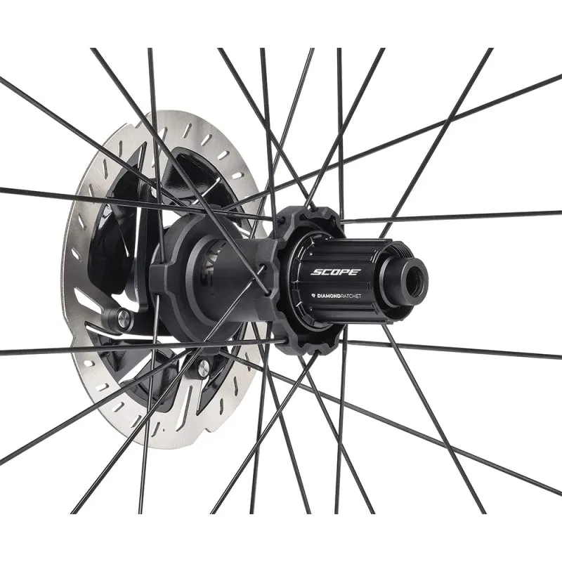 Scope R5.A Disc Brake Wheelset Shimano HG With White Decals